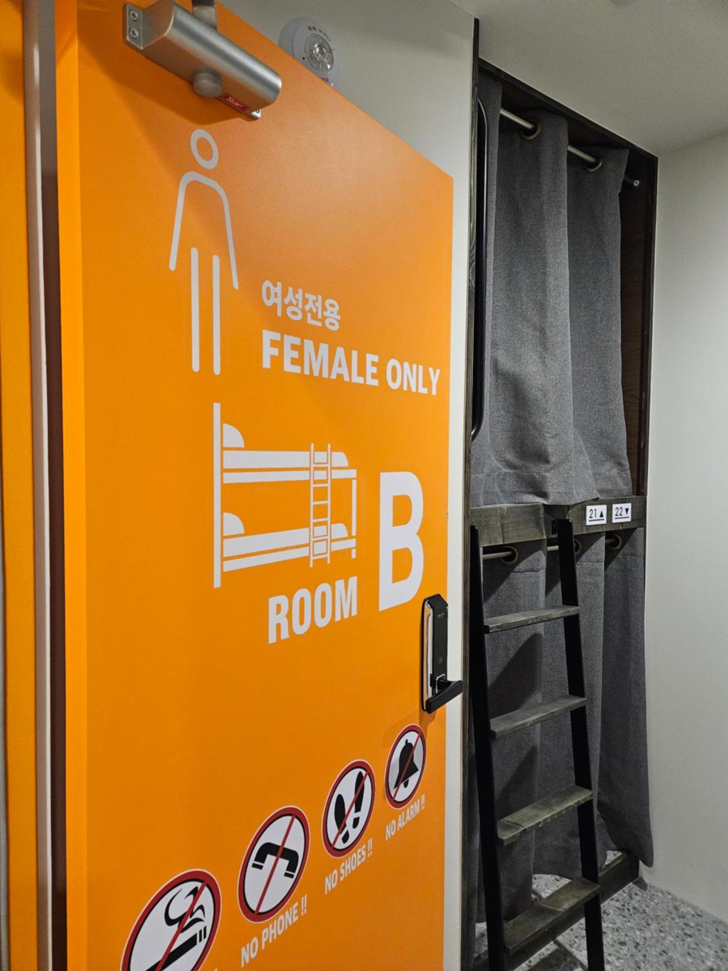 Hotel kapsul Cube Myeongdong Seoul